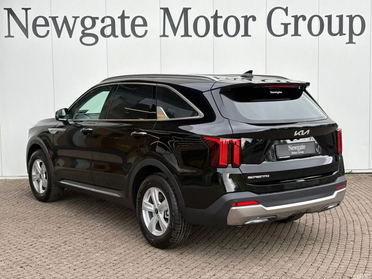 Kia Sorento Van, Diesel, 2027, Black