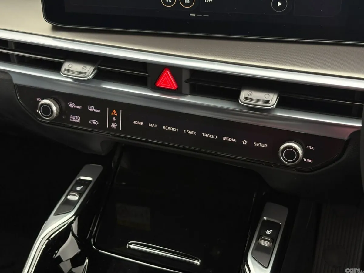 Kia Sorento Van, Diesel, 2027, Black