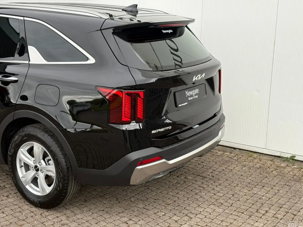 Kia Sorento Van, Diesel, 2027, Black