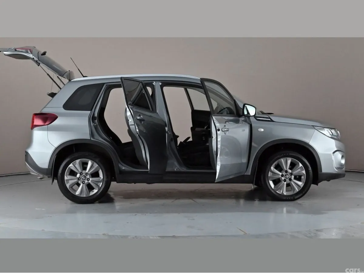 Suzuki Vitara SUV, Petrol, 2024, Grey