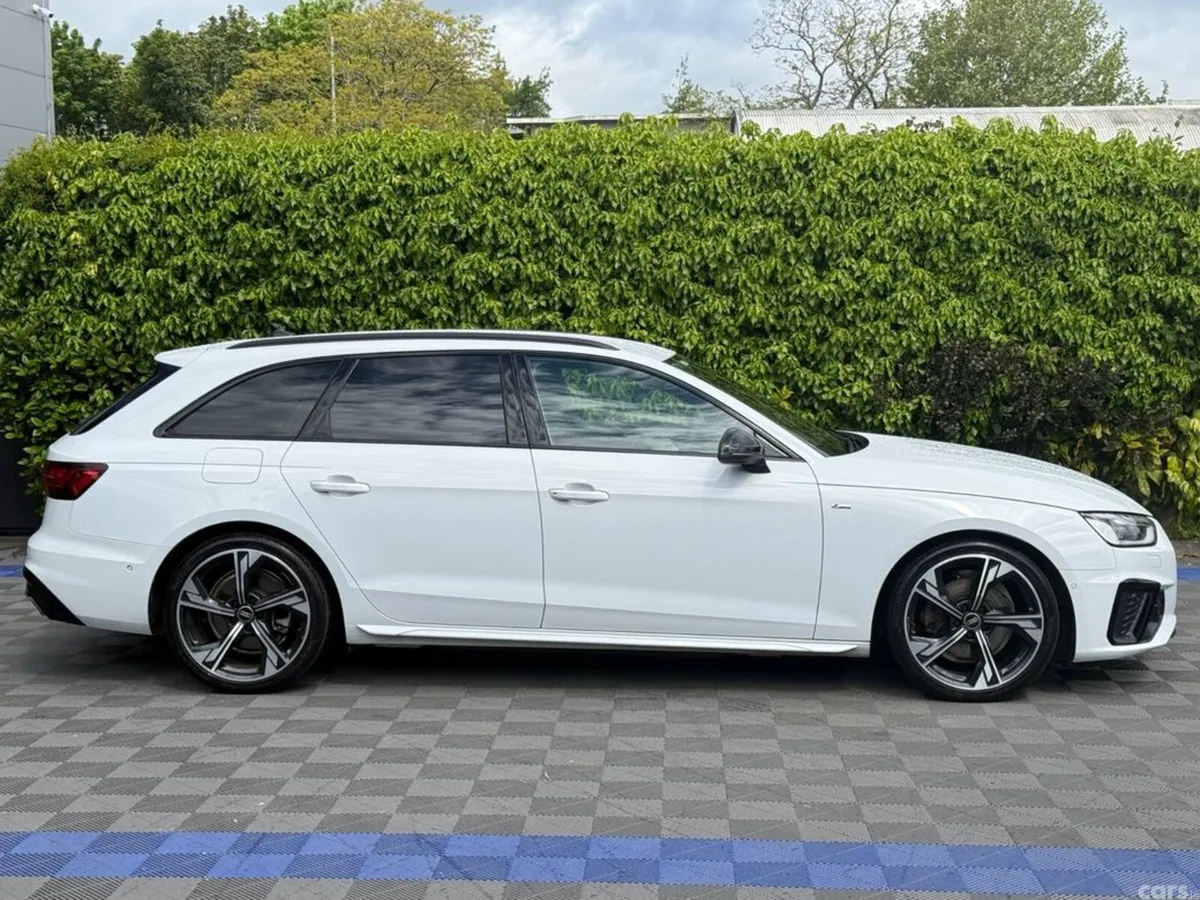 Audi A4 Estate, Diesel, 2023, White
