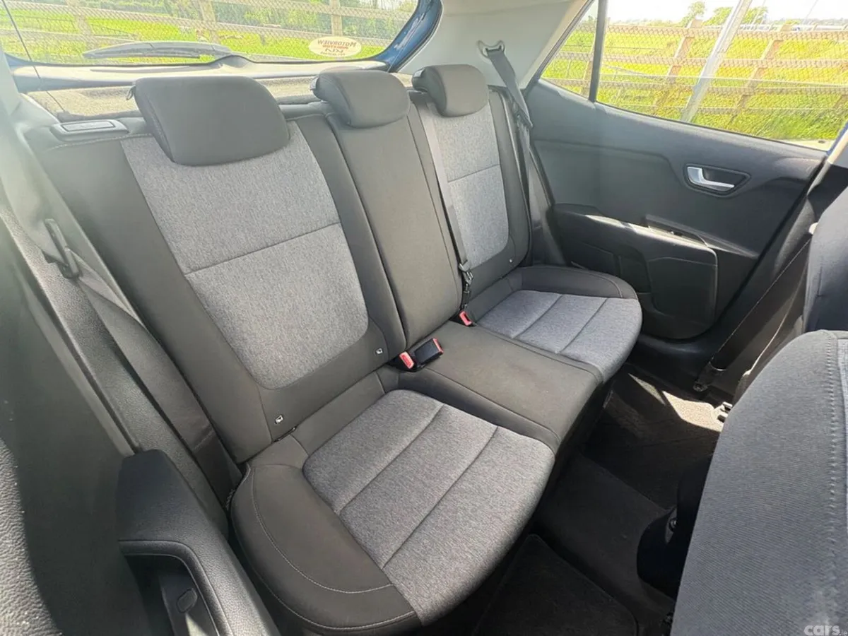 Kia Stonic Hatchback, Petrol, 2023, Blue