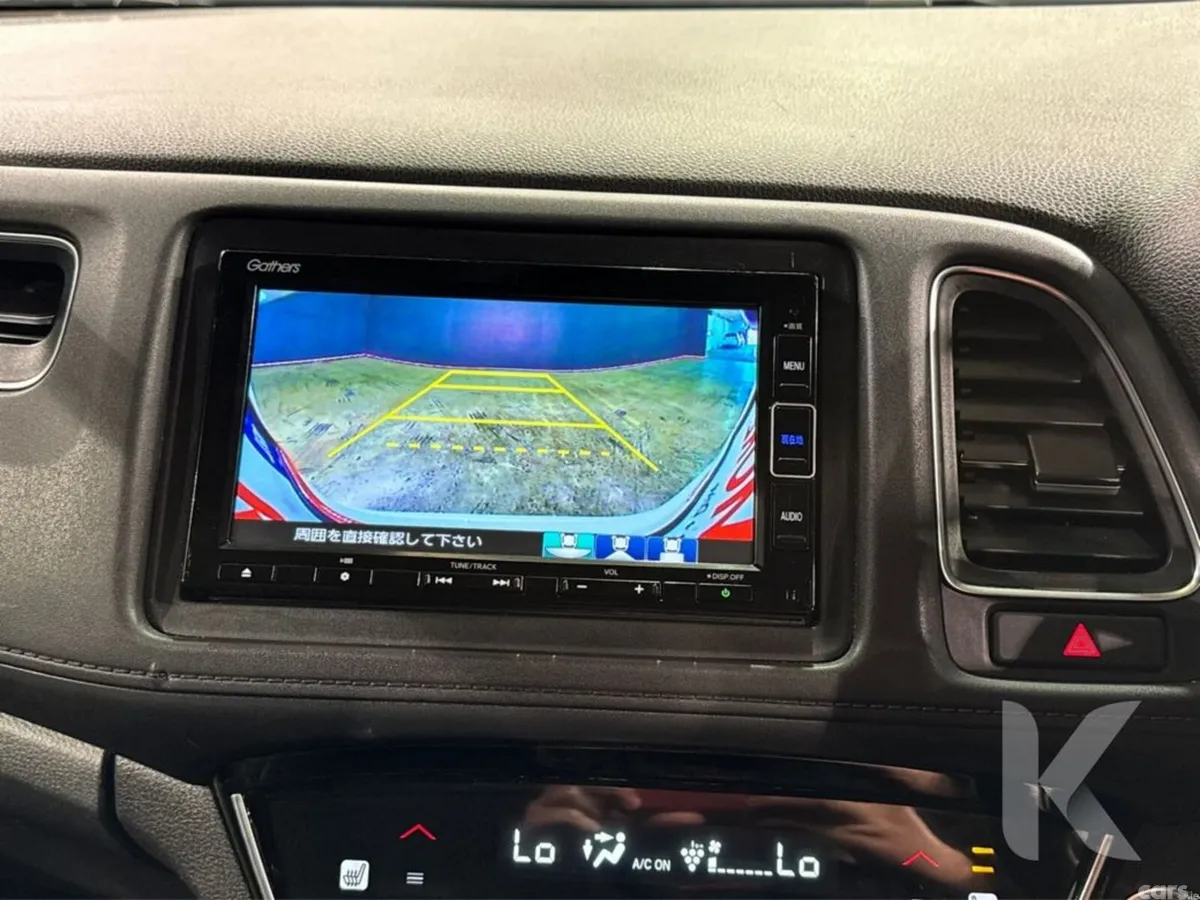 Honda Vezel SUV, Petrol Hybrid, 2021, White