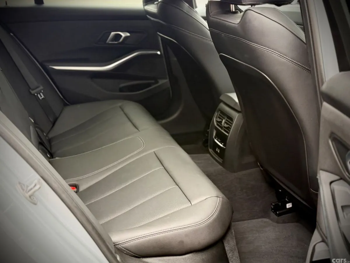 BMW 3-Series Estate, Petrol Hybrid, 2025, Grey