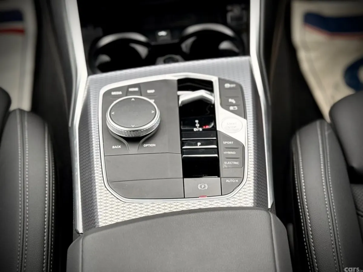 BMW 3-Series Estate, Petrol Hybrid, 2025, Grey