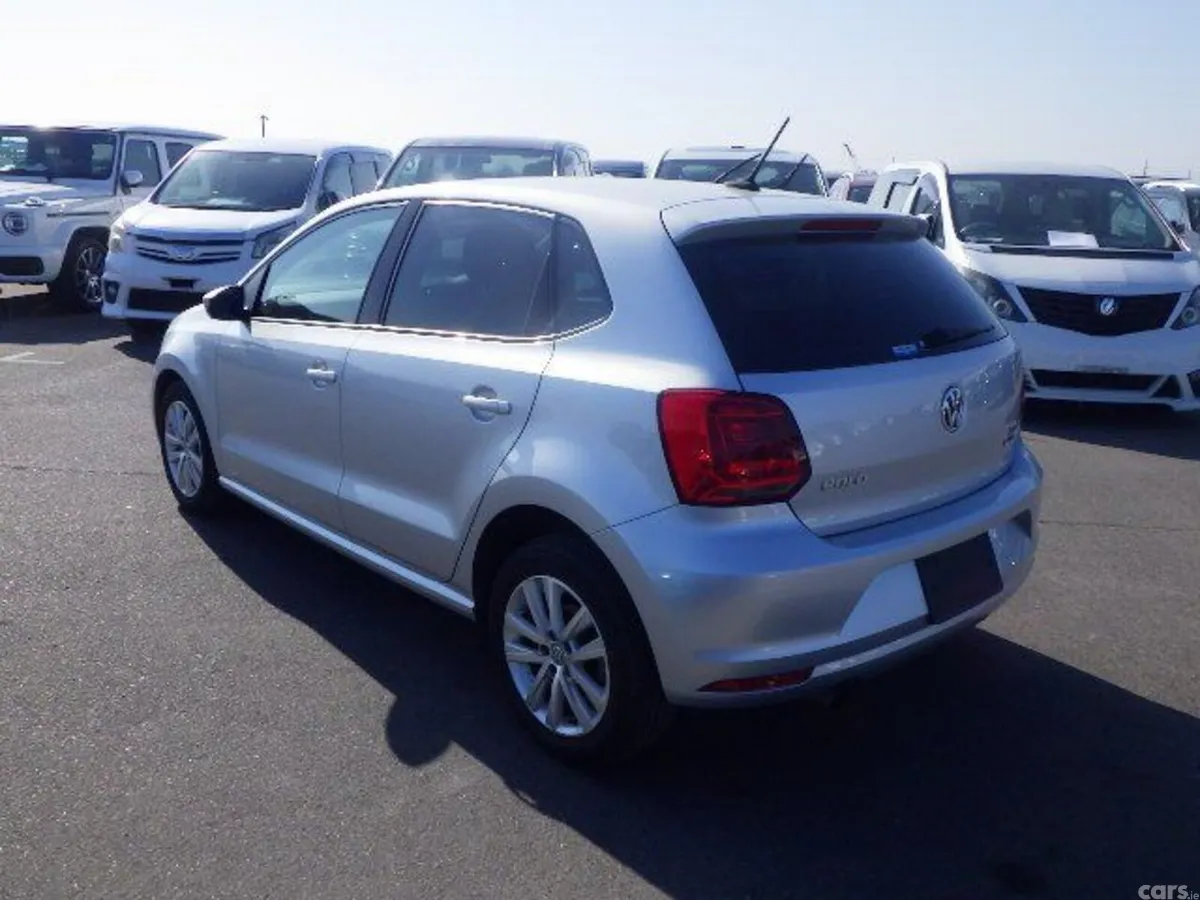 Volkswagen Polo Hatchback, Petrol, 2017, Silver