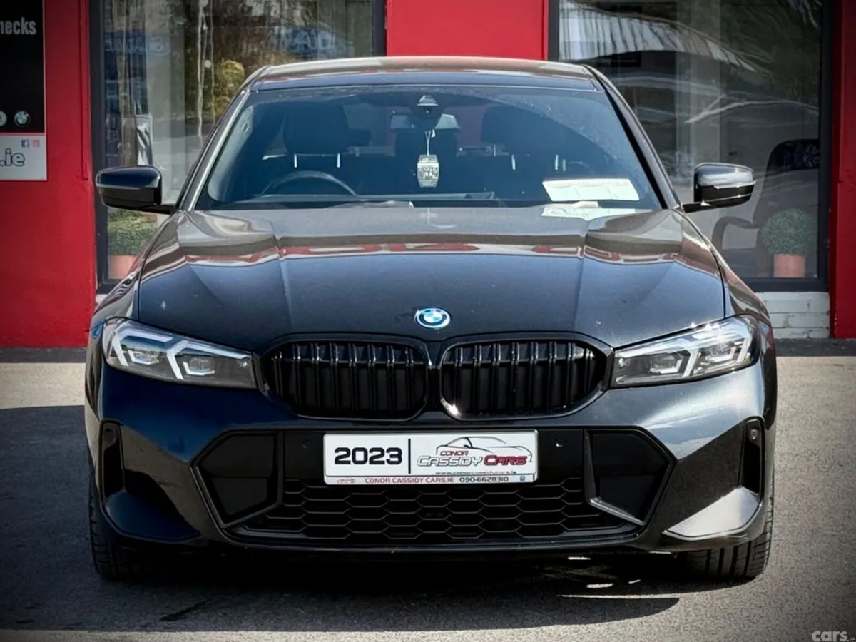 BMW 3-Series Saloon, Petrol Hybrid, 2023, Black
