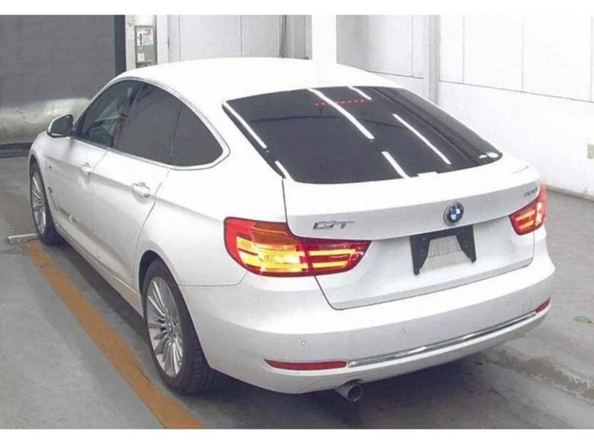 BMW 3-Series Hatchback, Petrol, 2015, White
