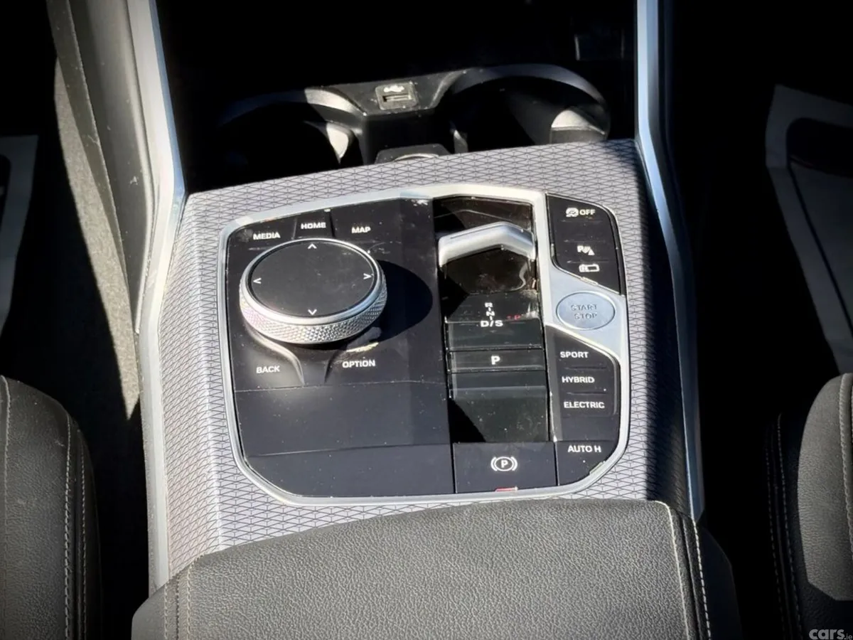 BMW 3-Series Saloon, Petrol Hybrid, 2023, Black