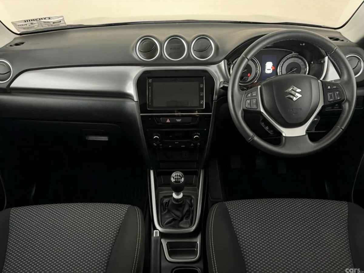 Suzuki Vitara SUV, Petrol, 2024, Grey