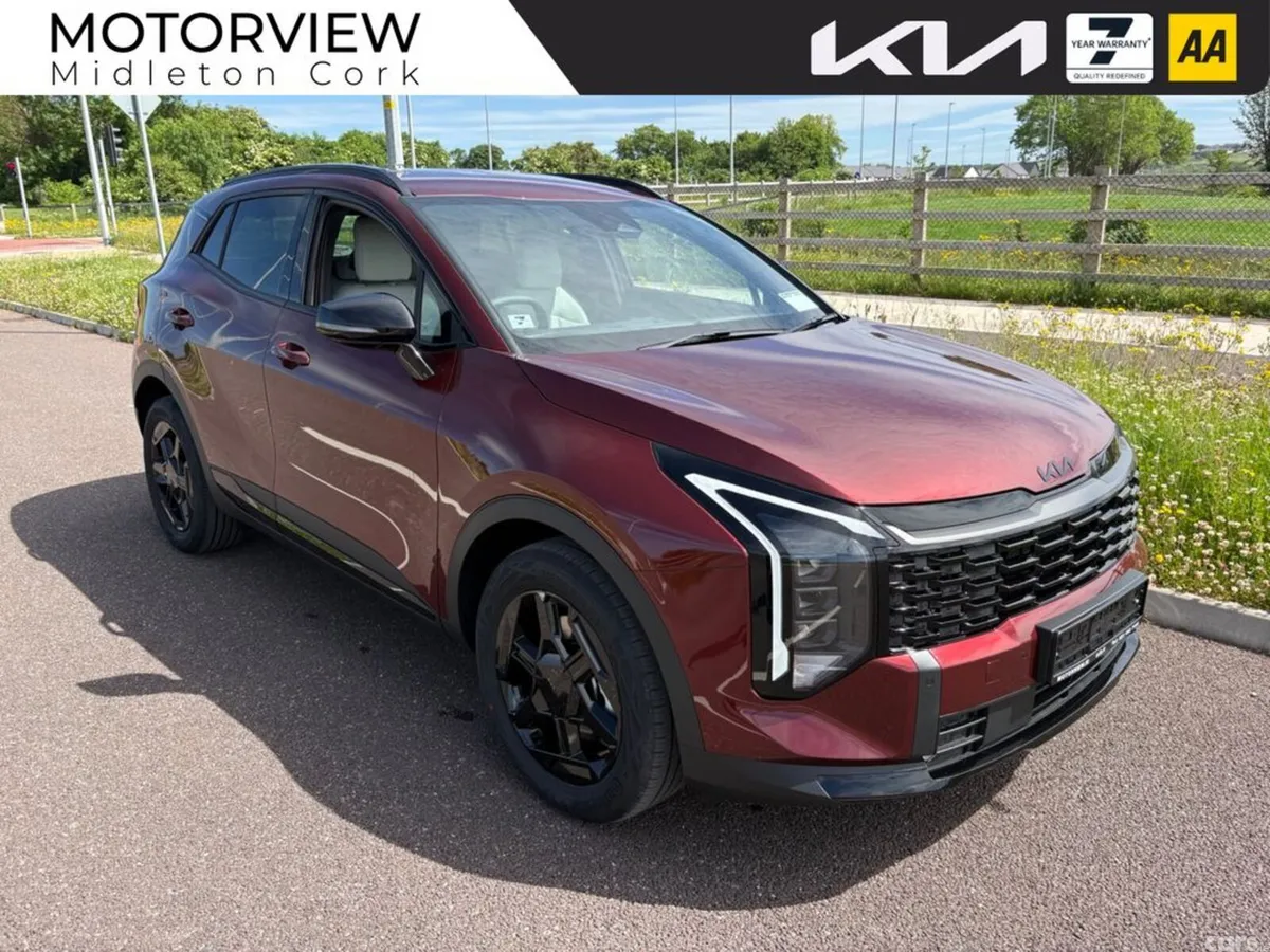 Kia Sportage SUV, Petrol Hybrid, 2027, Red
