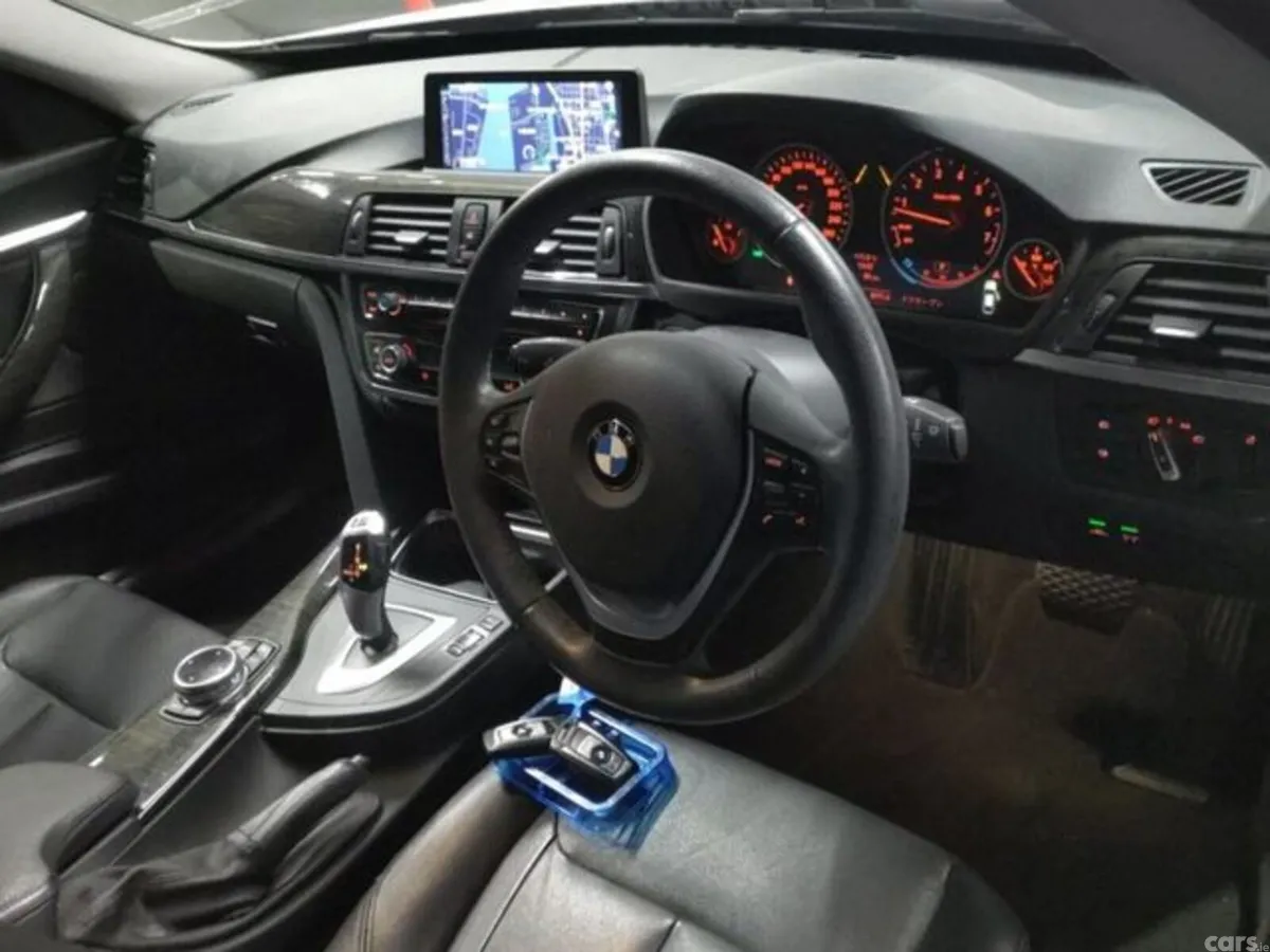BMW 3-Series Hatchback, Petrol, 2015, White