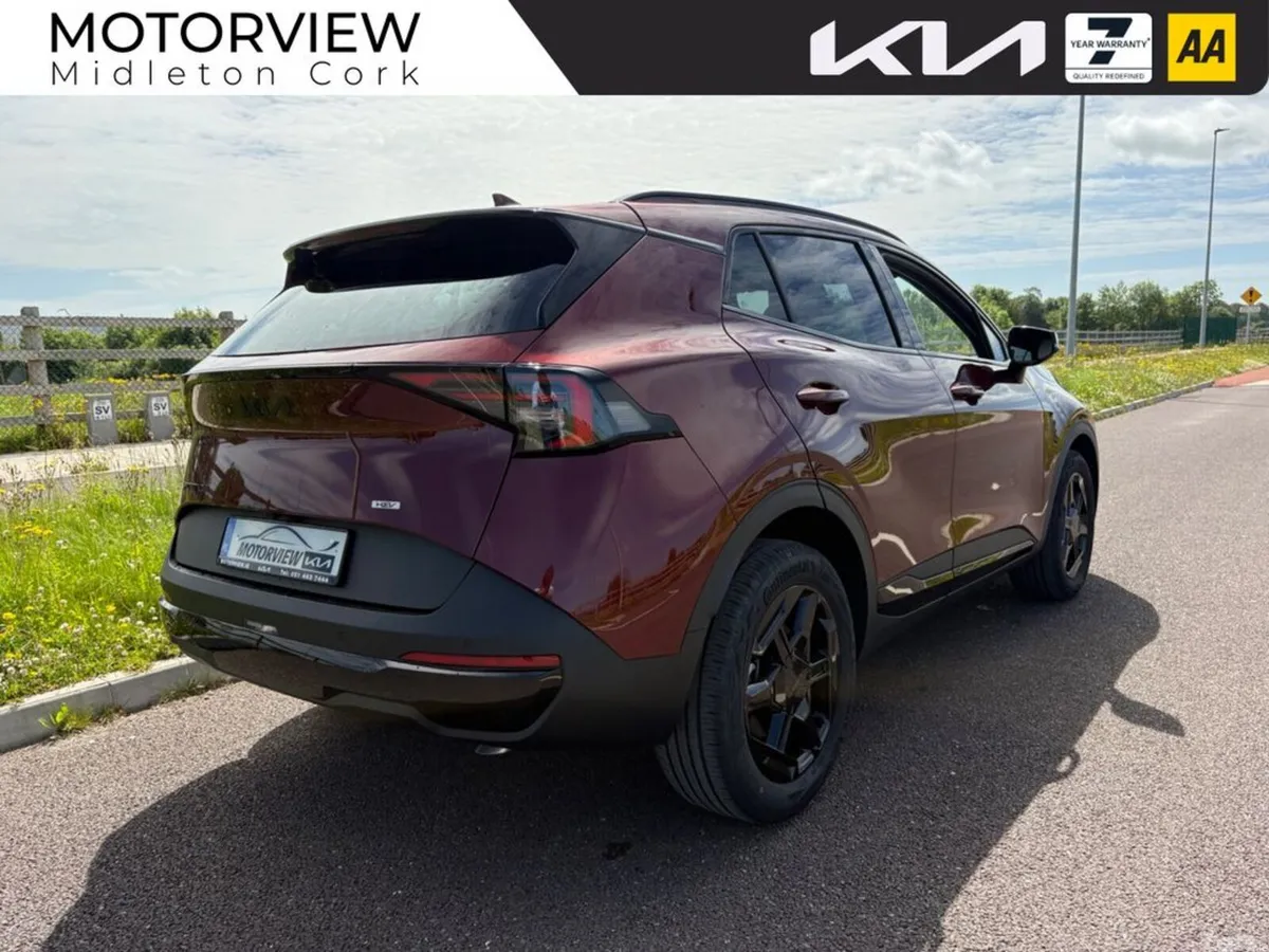 Kia Sportage SUV, Petrol Hybrid, 2027, Red