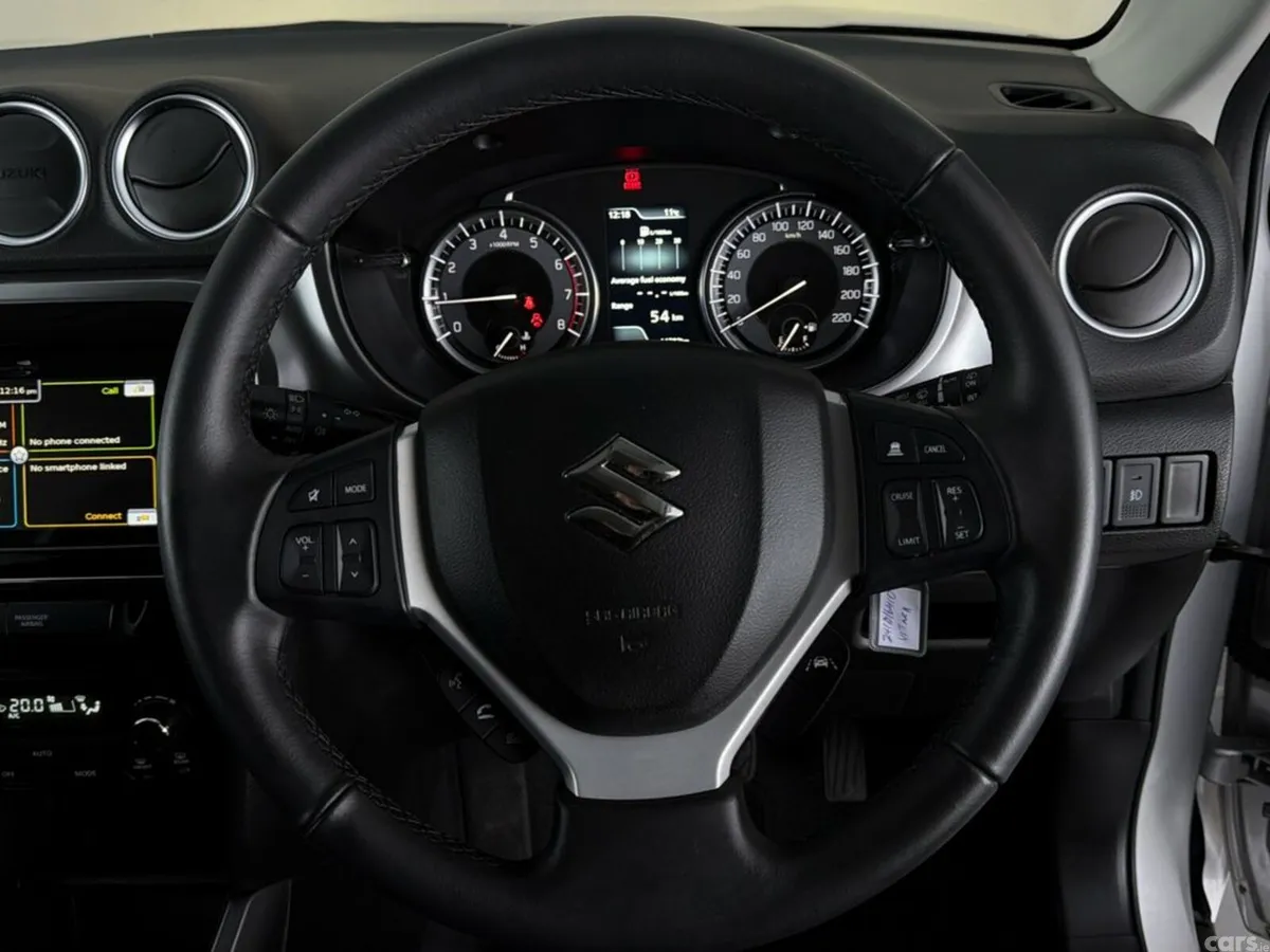 Suzuki Vitara SUV, Petrol, 2024, Grey