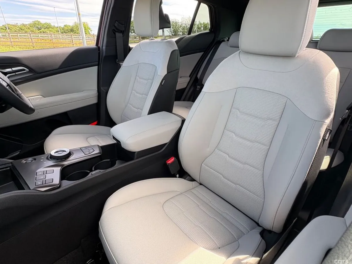 Kia Sportage SUV, Petrol Hybrid, 2027, Red