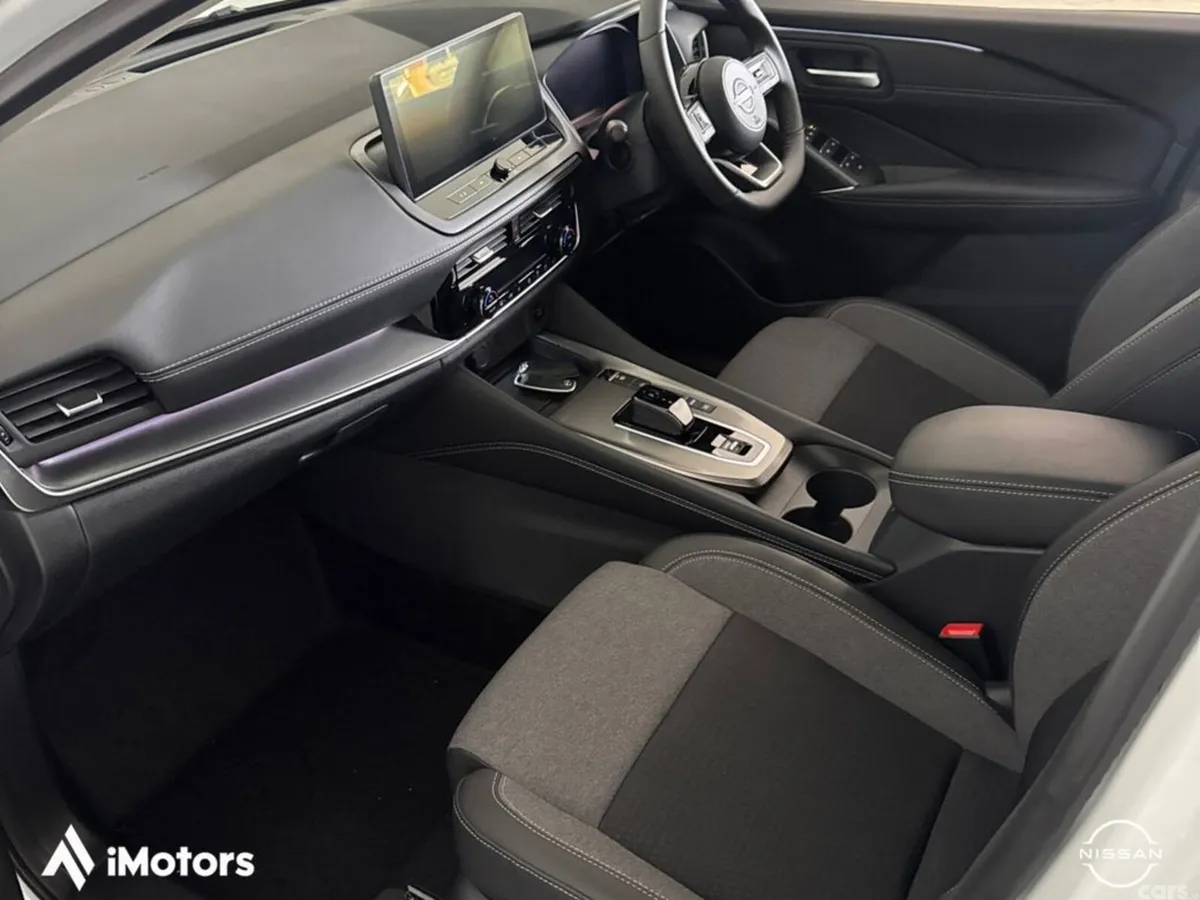 Nissan Qashqai SUV, Petrol Hybrid, 2027, White