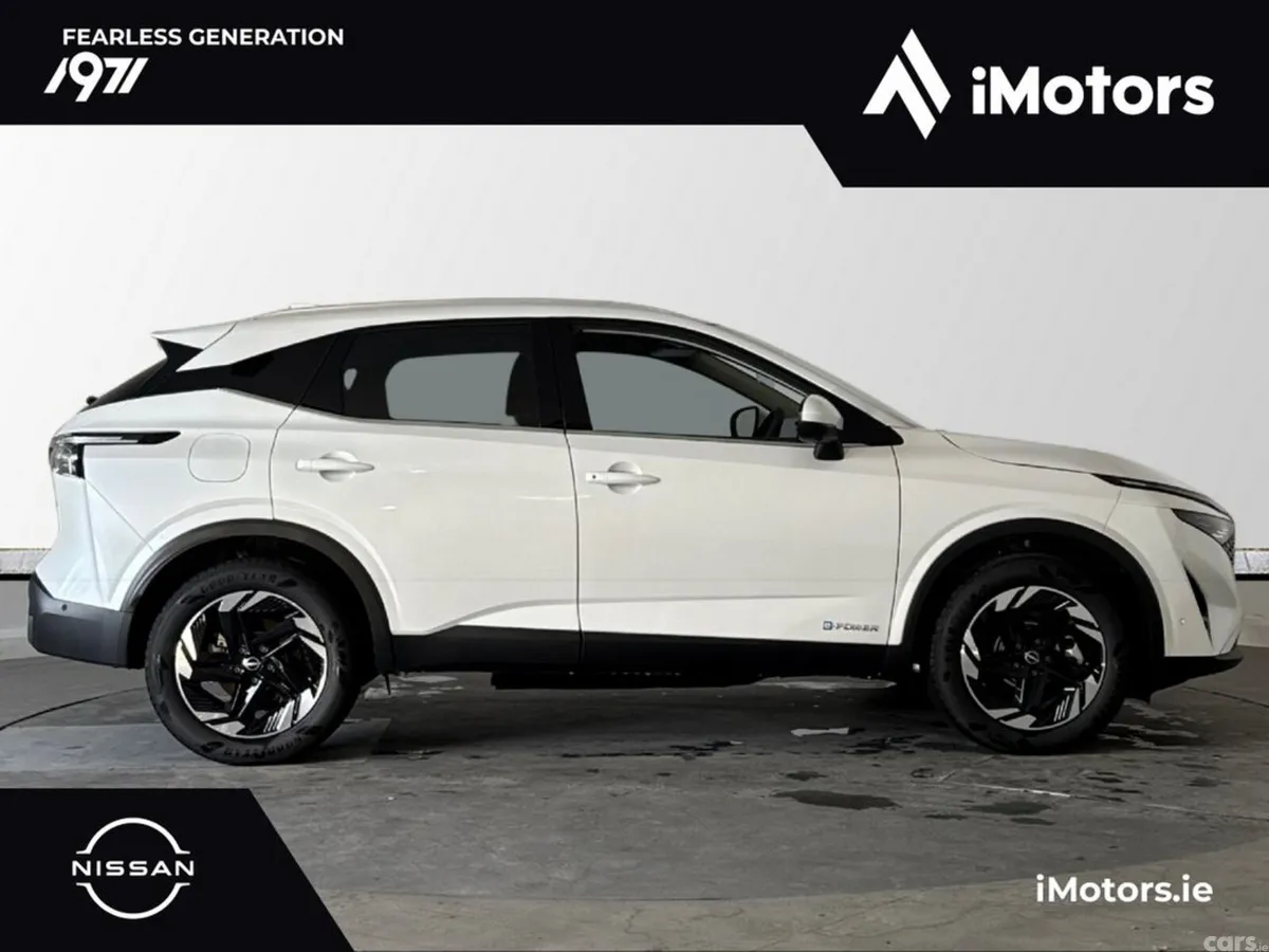 Nissan Qashqai SUV, Petrol Hybrid, 2027, White