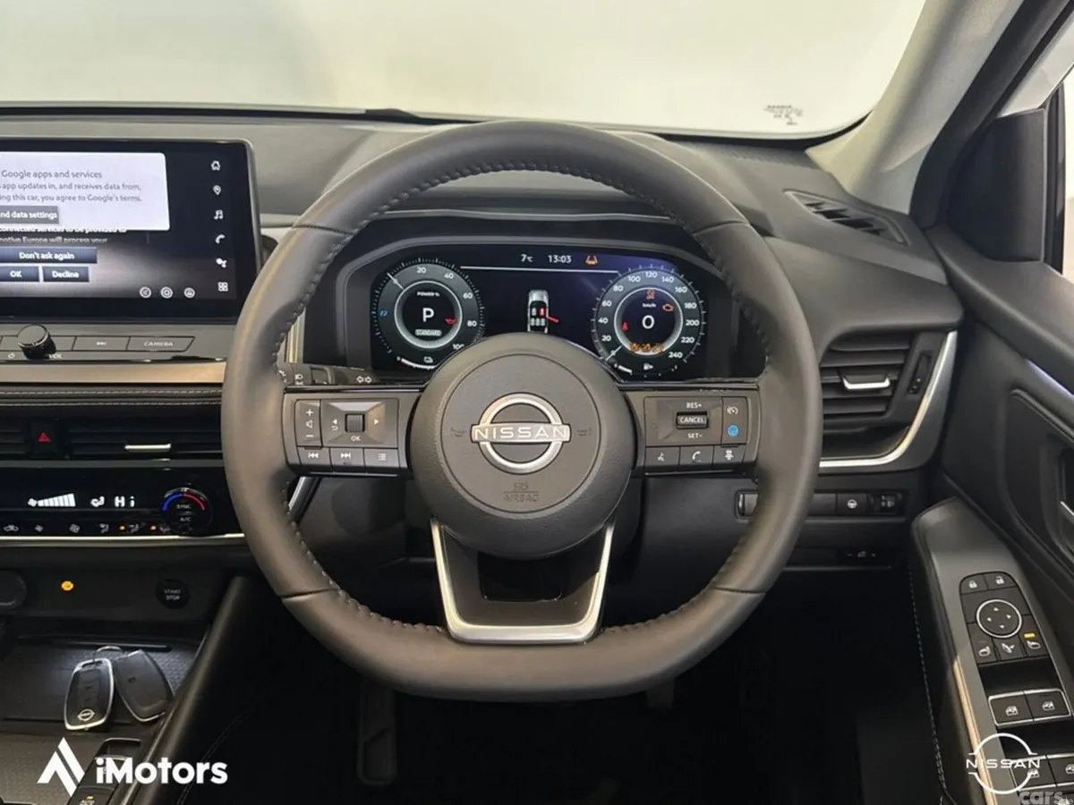 Nissan Qashqai SUV, Petrol Hybrid, 2027, White