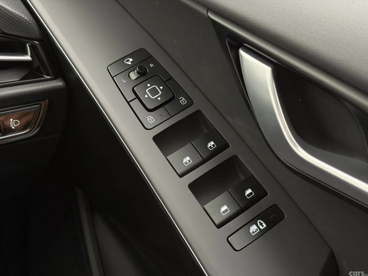 Kia Niro Hatchback, Petrol Plug-in Hybrid, 2026, Black