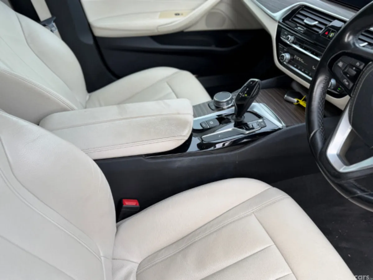 BMW 5-Series Saloon, Diesel, 2018, Blue
