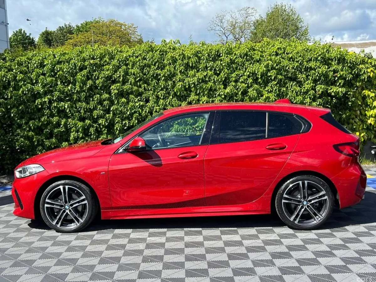 BMW 1-Series Hatchback, Diesel, 2020, Red