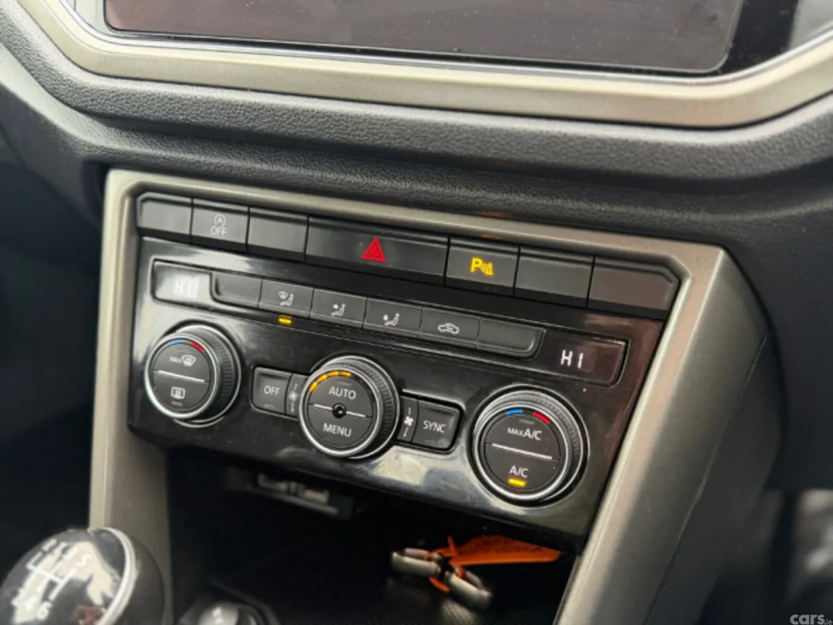 Volkswagen T-Roc Hatchback, Petrol, 2020, White