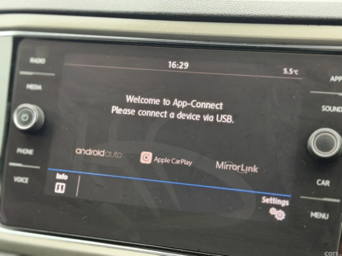 Volkswagen T-Roc Hatchback, Petrol, 2020, White