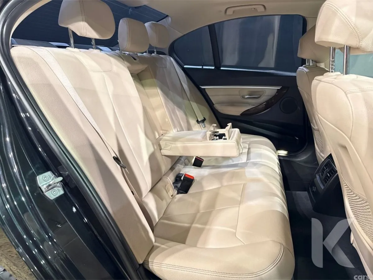 BMW 3-Series Saloon, Petrol Plug-in Hybrid, 2016, Black