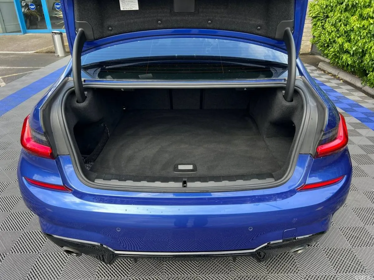 BMW 3-Series Saloon, Petrol Plug-in Hybrid, 2021, Blue