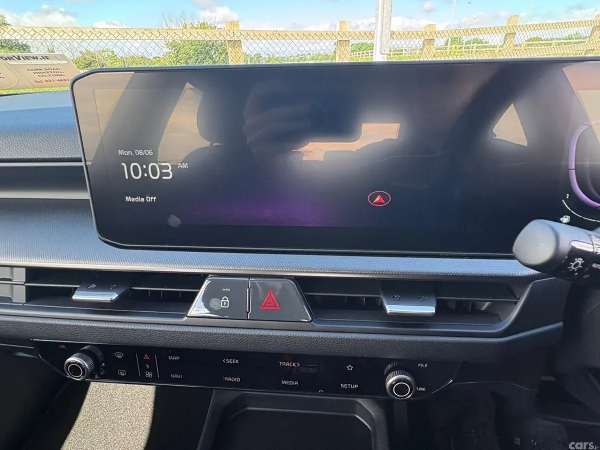 Kia Stonic Hatchback, Petrol, 2027, Red