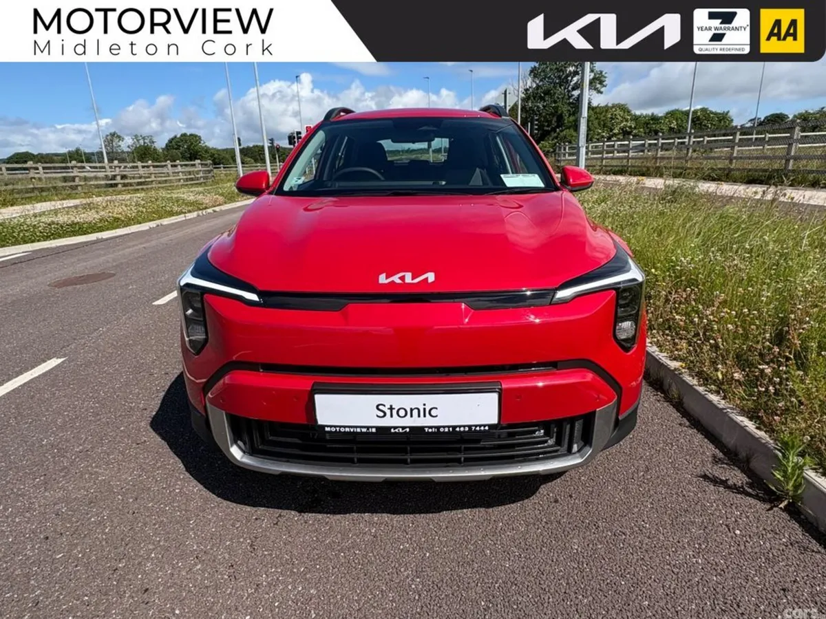 Kia Stonic Hatchback, Petrol, 2027, Red