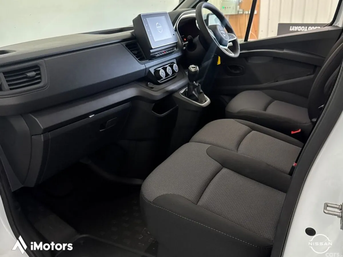 Nissan Primastar Van, Diesel, 2027, White