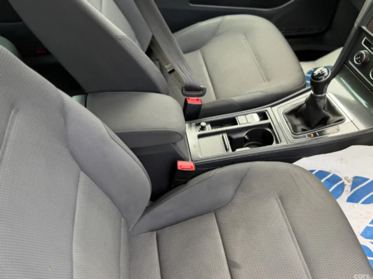Volkswagen Golf Hatchback, Diesel, 2019, White
