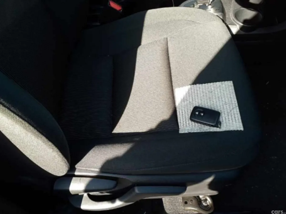 Toyota Aqua Hatchback, Petrol Hybrid, 2018, Blue