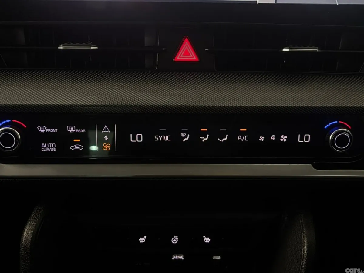 Kia Sportage SUV, Diesel Hybrid, 2023, Grey