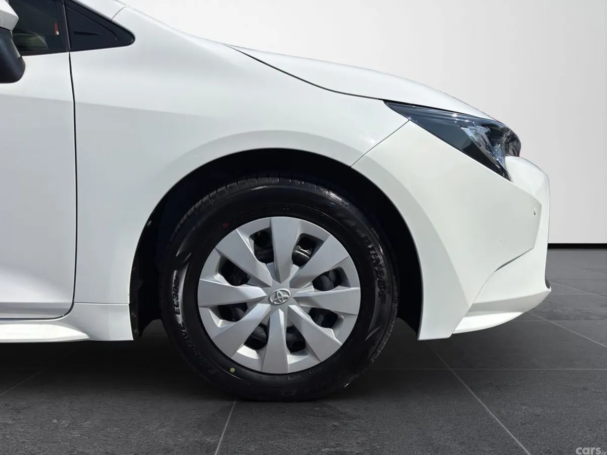 Toyota Corolla Estate, Petrol Hybrid, 2023, White