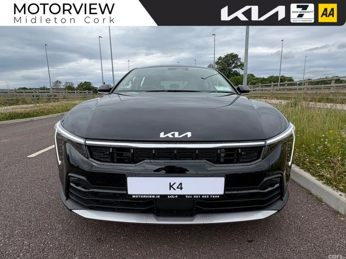 Kia K4 Hatchback, Petrol, 2027, 