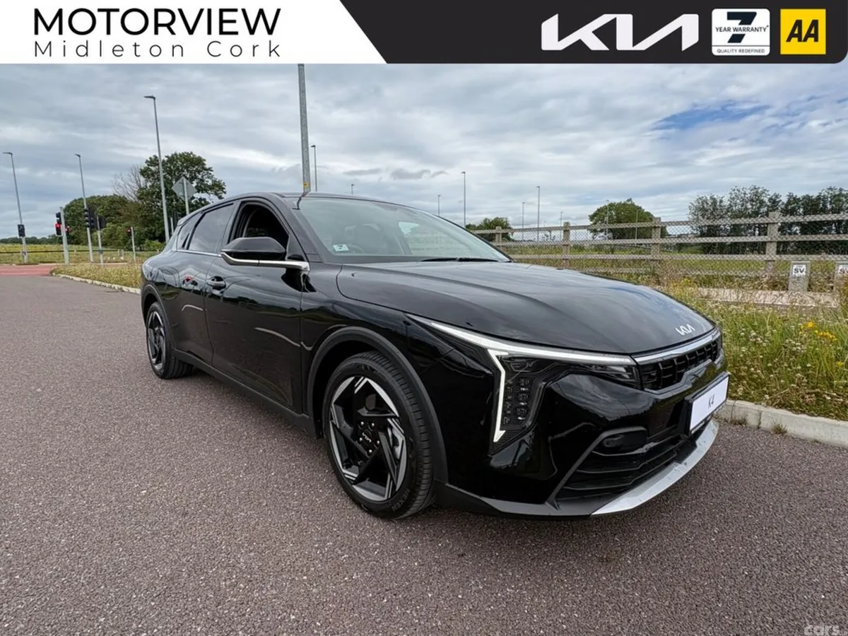 Kia K4 Hatchback, Petrol, 2027, 