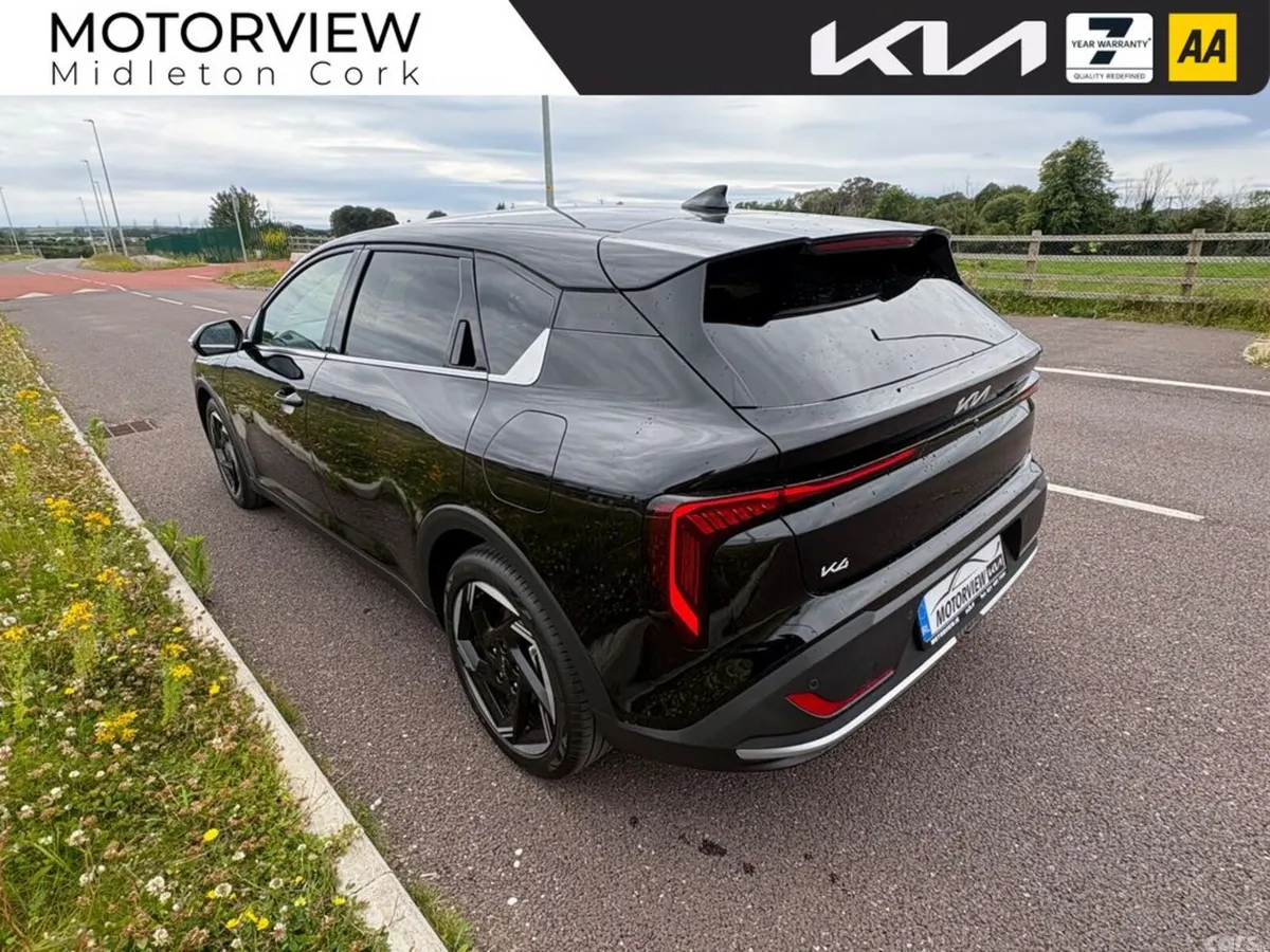 Kia K4 Hatchback, Petrol, 2027, 