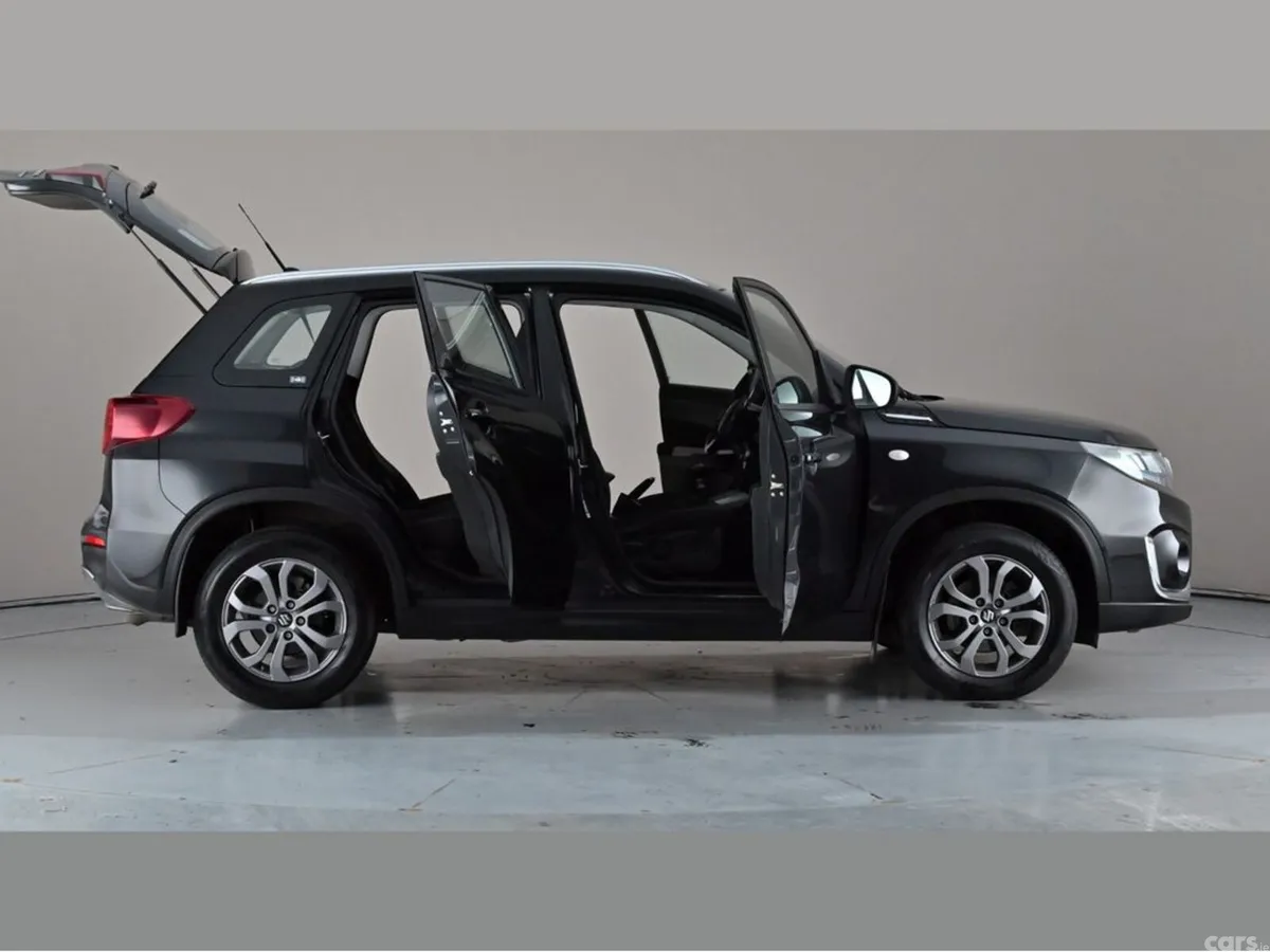 Suzuki Vitara SUV, Petrol, 2021, Black
