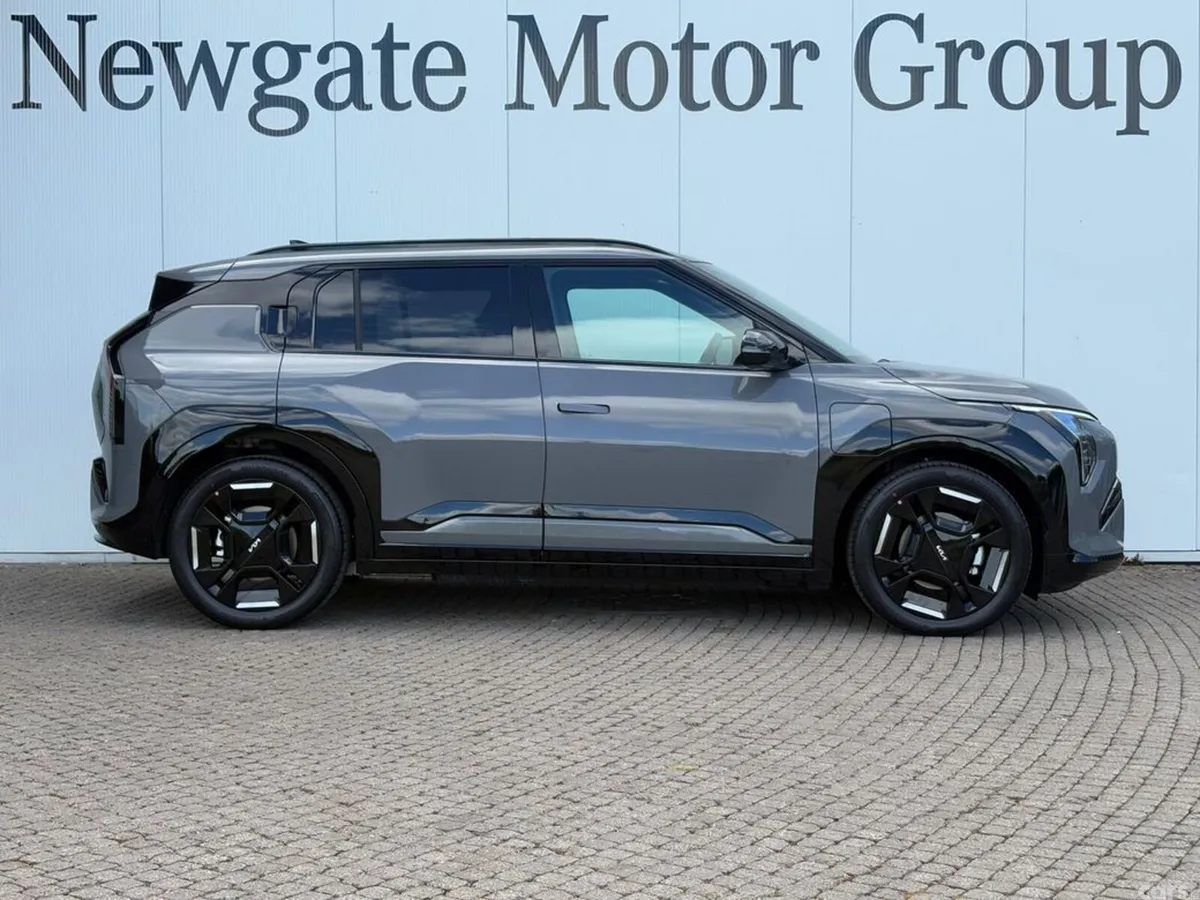 Kia EV3 Hatchback, Electric, 2027, Grey