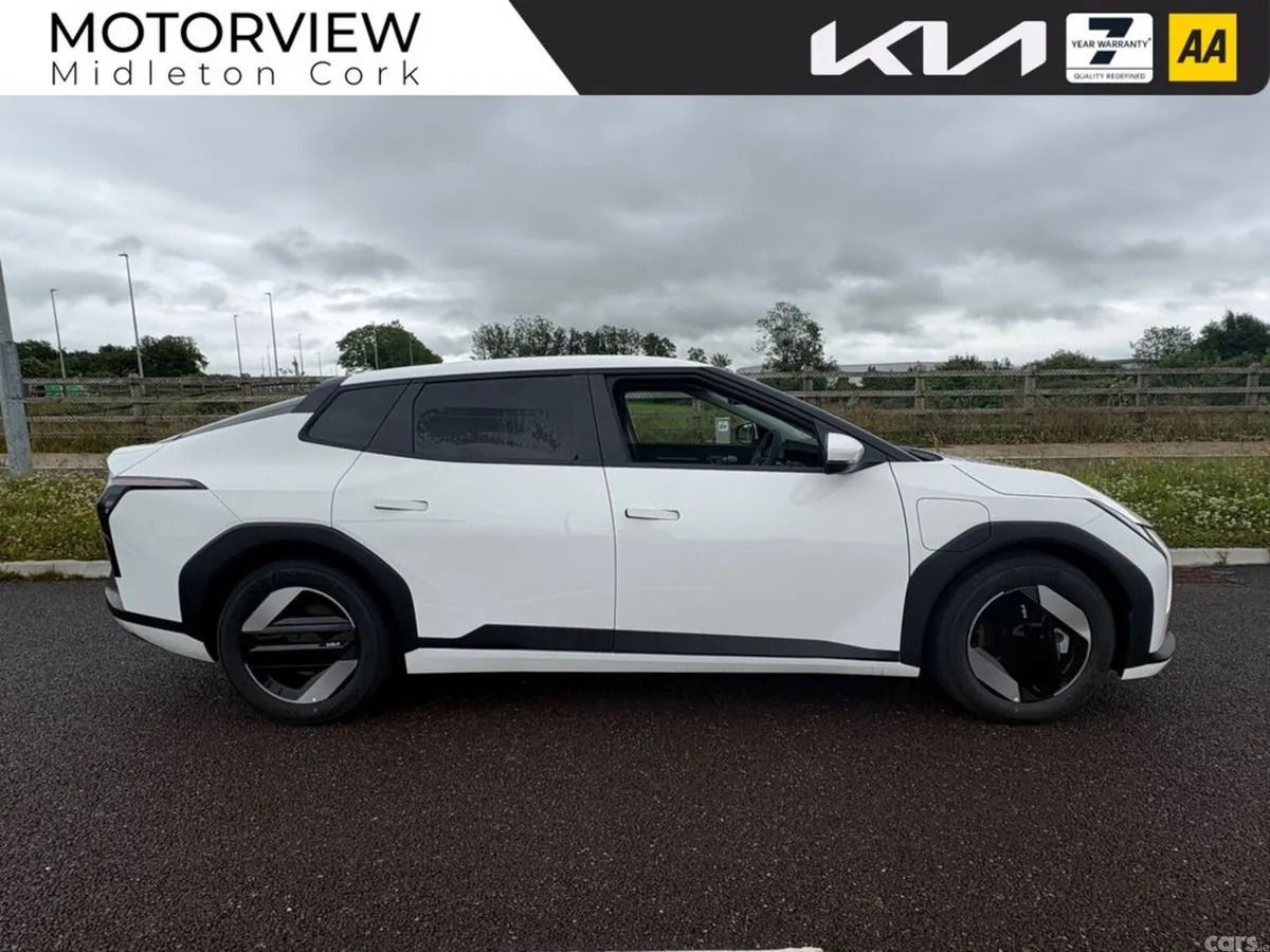 Kia EV4 Hatchback, Electric, 2027, White