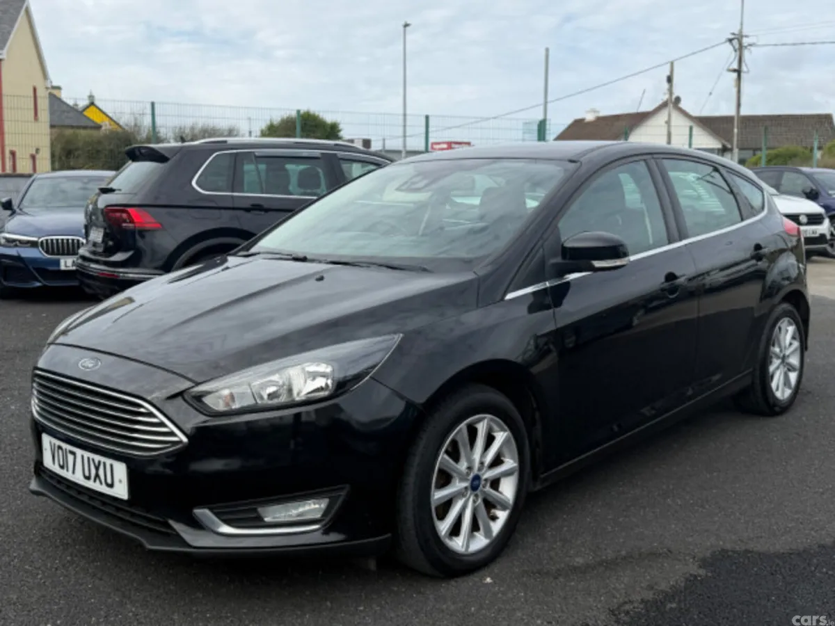 Ford Focus Hatchback, Diesel, 2017, Black