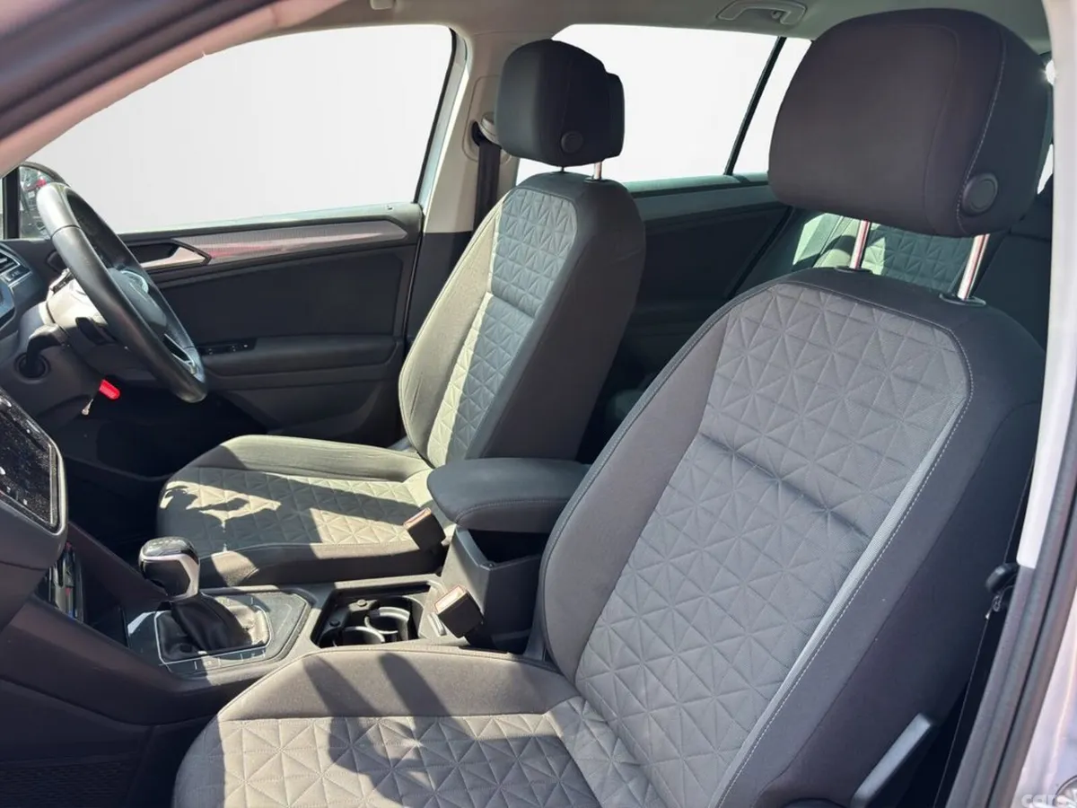 Volkswagen Tiguan Estate, Diesel, 2023, Grey