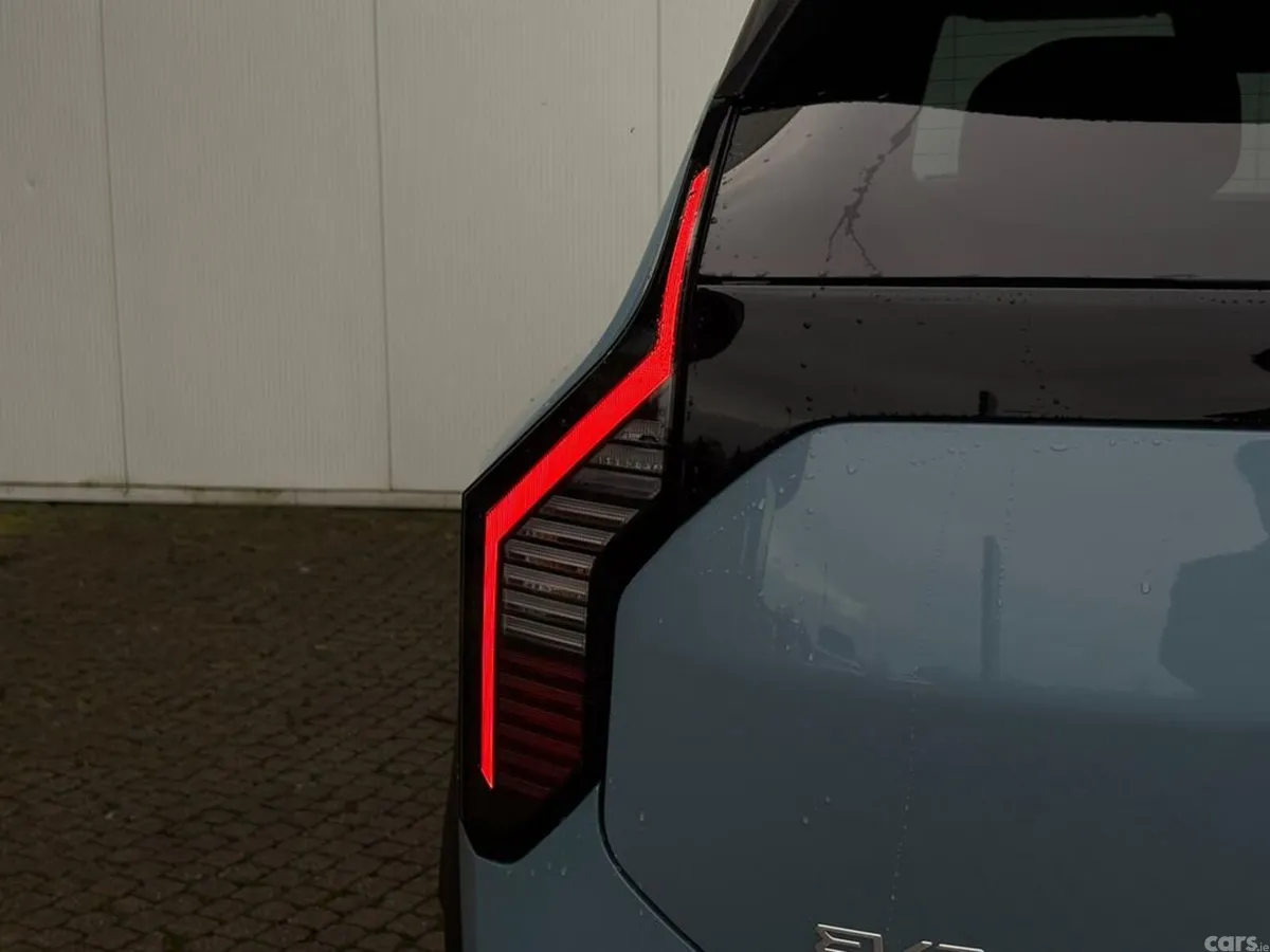 Kia EV3 Hatchback, Electric, 2027, Blue