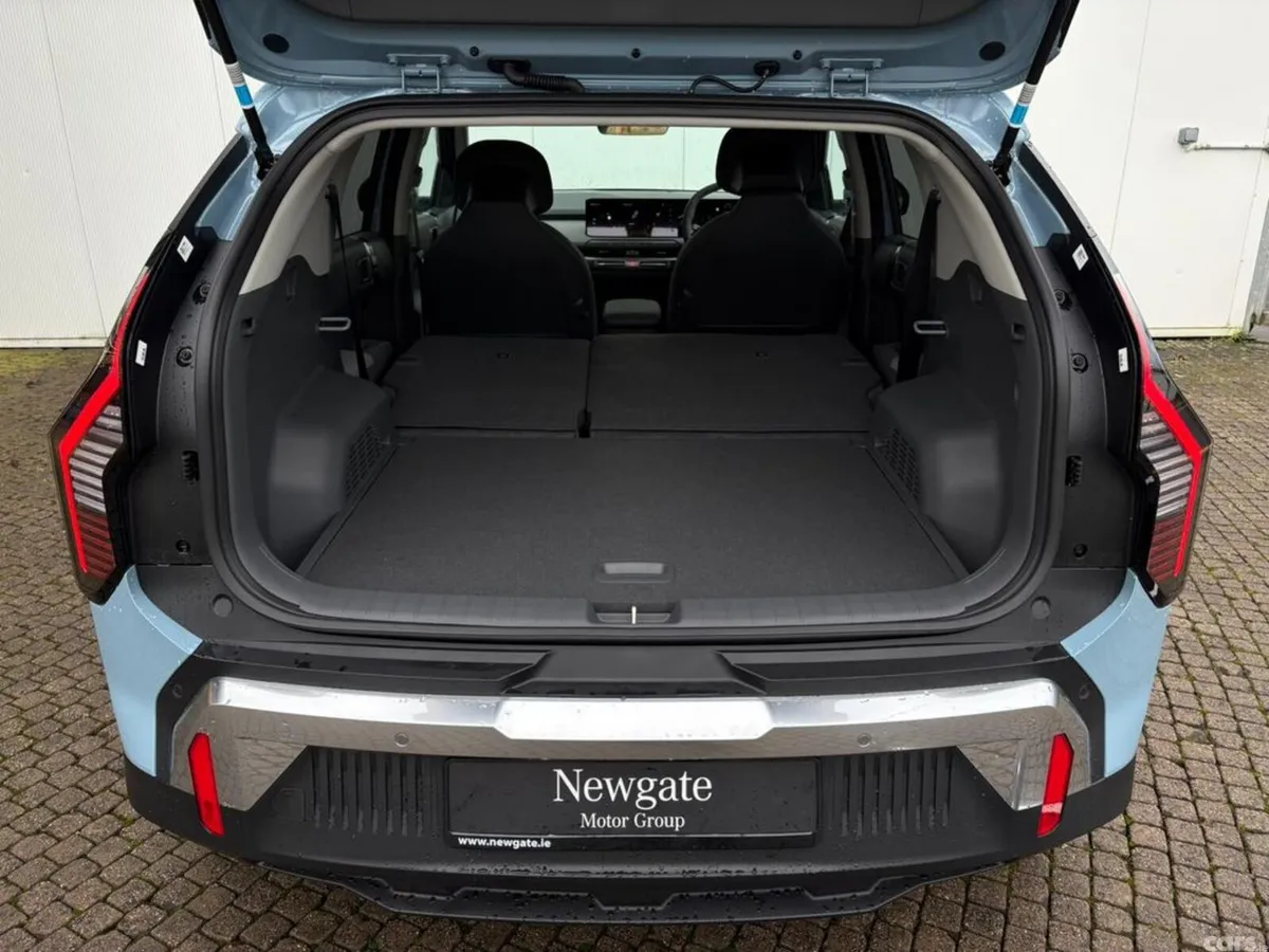 Kia EV3 Hatchback, Electric, 2027, Blue