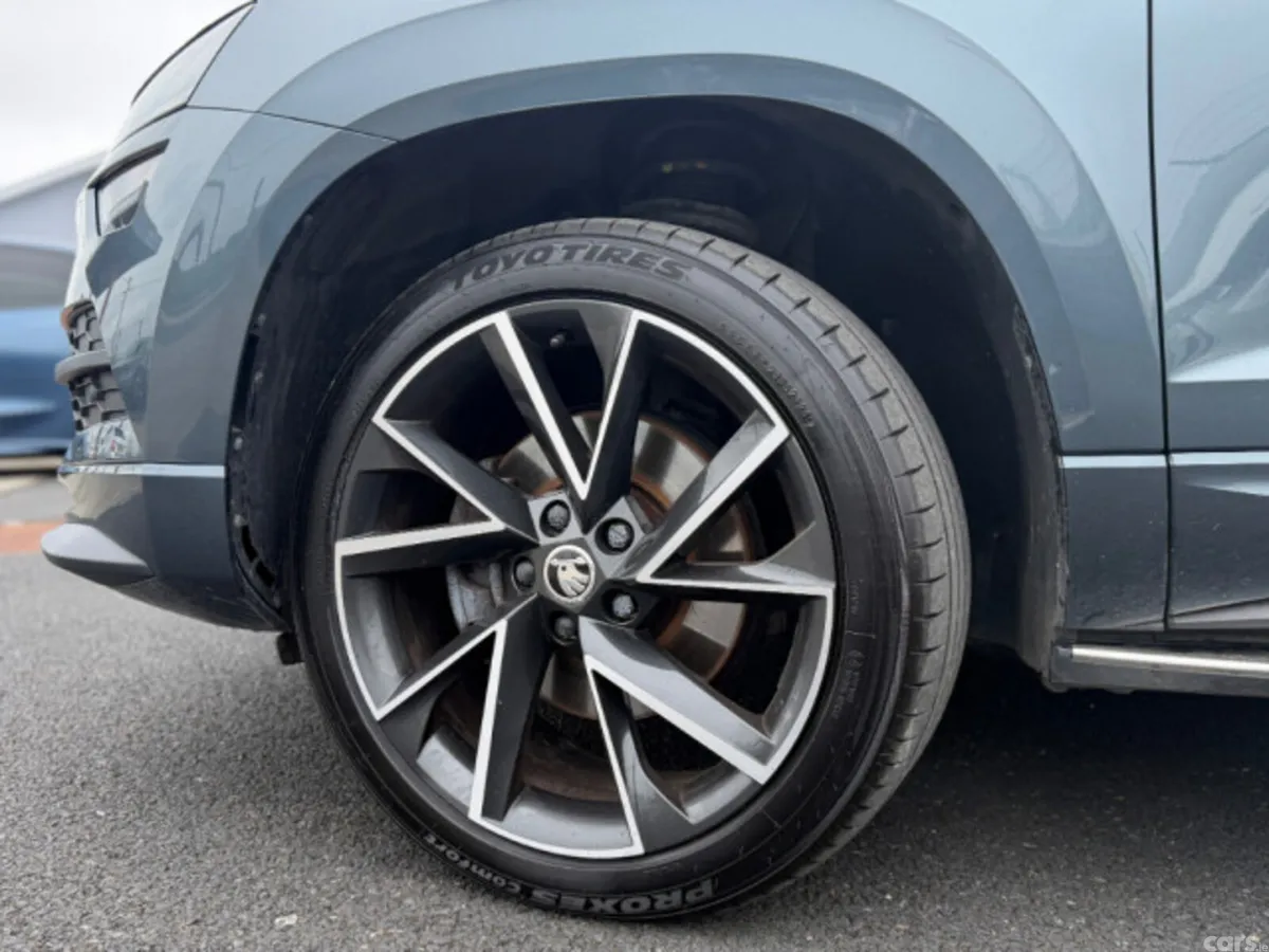 Skoda Karoq Estate, Diesel, 2019, Grey