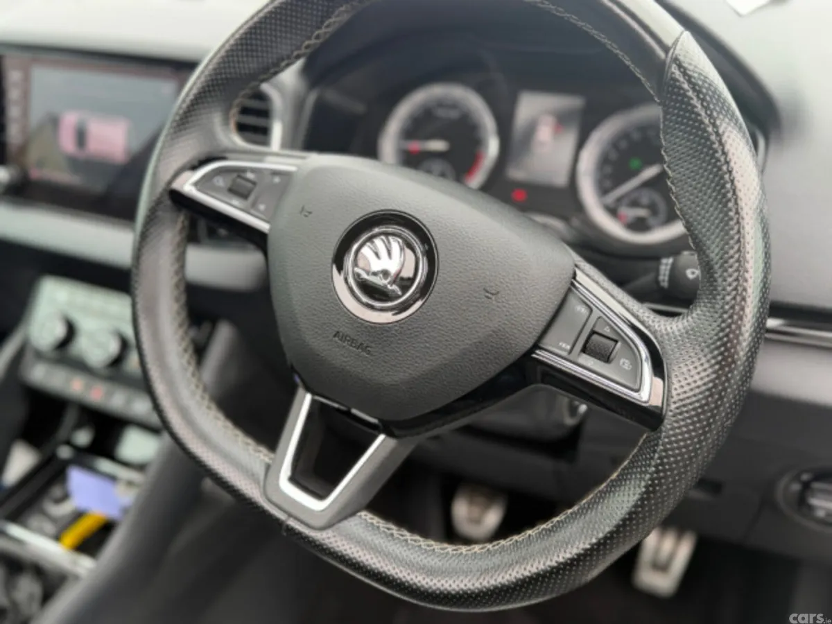 Skoda Karoq Estate, Diesel, 2019, Grey