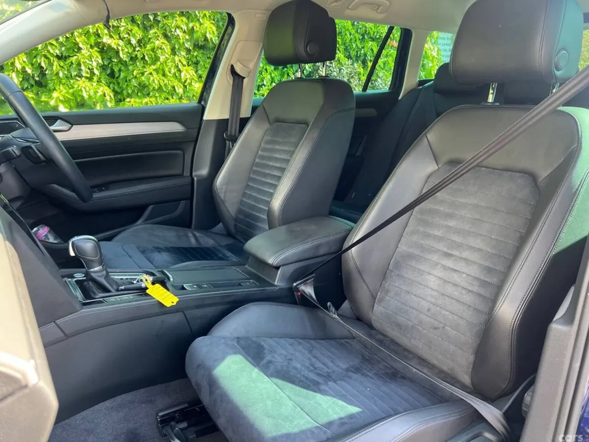 Volkswagen Passat Estate, Diesel, 2018, Blue