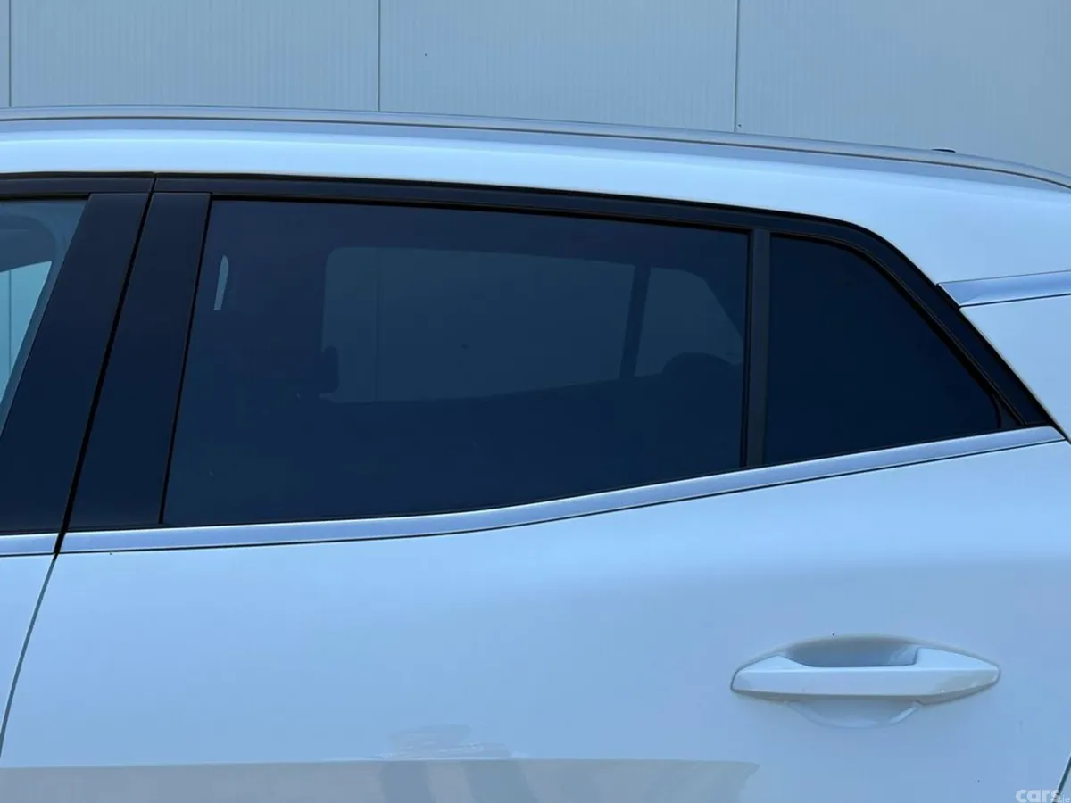 Kia Sportage SUV, Petrol Plug-in Hybrid, 2027, White